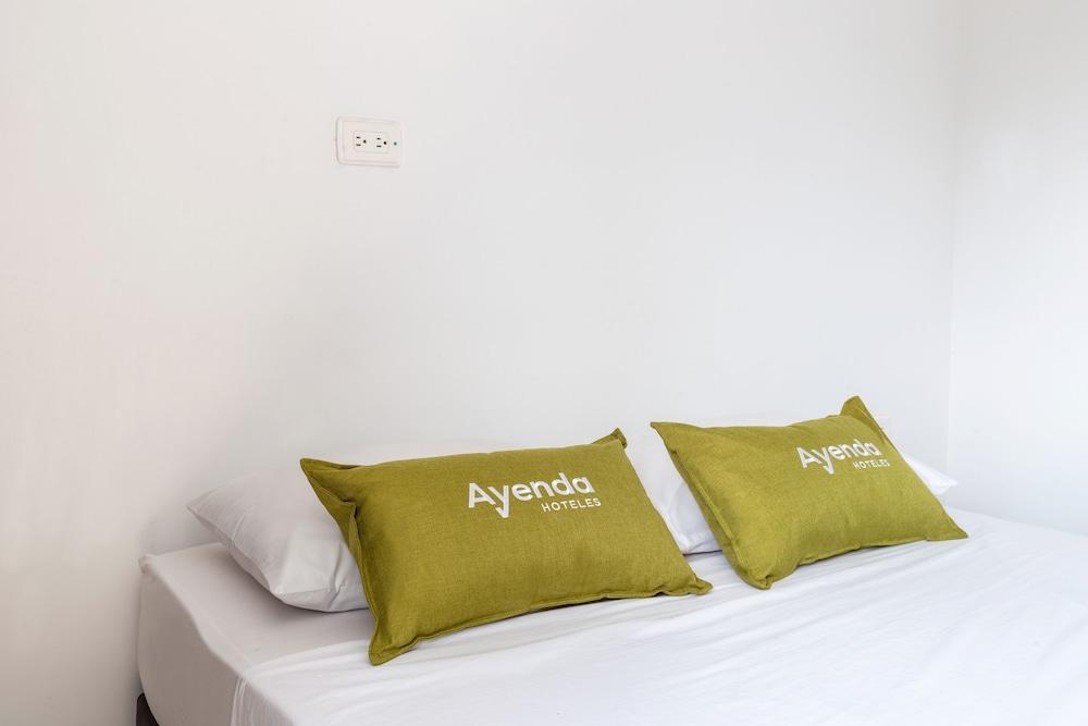 Hotel Riviera Plaza 布卡拉曼加 外观 照片