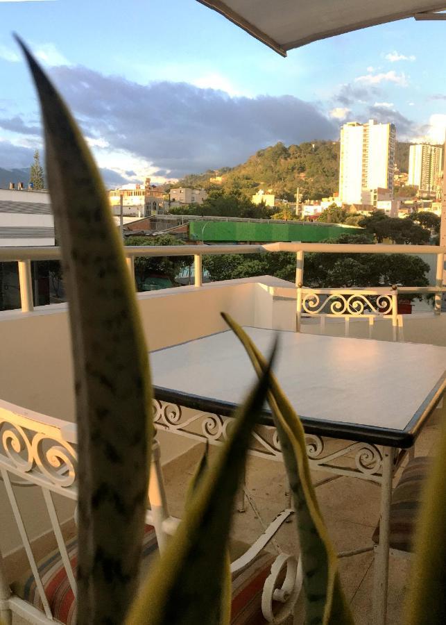 Hotel Riviera Plaza 布卡拉曼加 外观 照片