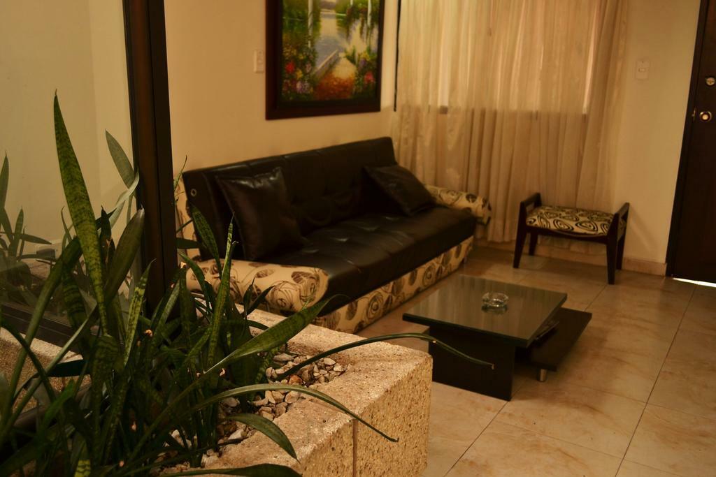 Hotel Riviera Plaza 布卡拉曼加 外观 照片